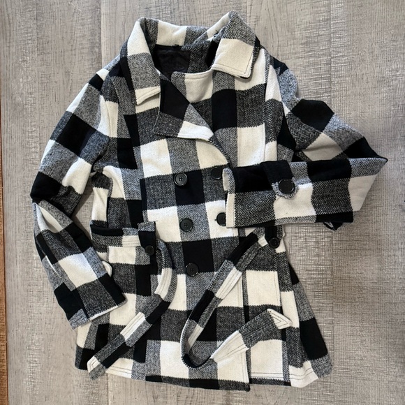 JouJou black and White Plaid Winter Coat w/ Belted Waist, lined. Size Medium - Picture 3 of 11